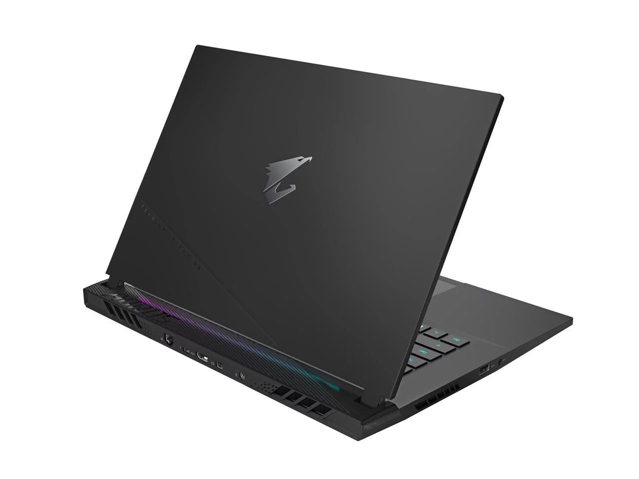 - 15.6'' 165 Hz - Intel Core I7-13700H - Geforce RTX 4070 Laptop GPU - 16 GB DDR5 - 1 TB Gen4 SSD - Windows 11 Home 64-Bit - Gaming Laptop (15 BSF-73US754SH )